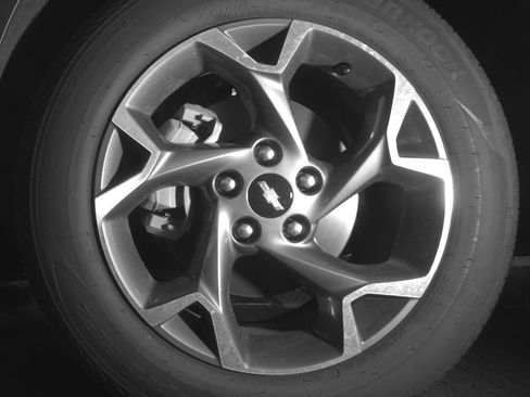 Used 2025 Chevrolet Trax LT FWD image 12
