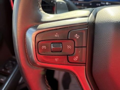 Used 2023 Chevrolet Silverado 1500 High Country w/ Technology Package image 9