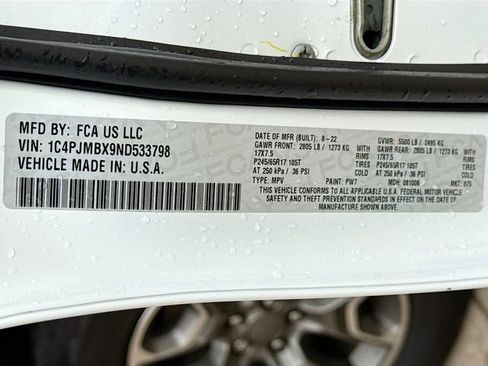 Used 2022 Jeep Cherokee Trailhawk image 30