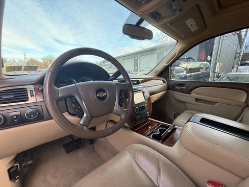 Used 2012 Chevrolet Tahoe LTZ image 11