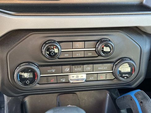 Used 2021 Ford Bronco Black Diamond AWD/4WD image 15