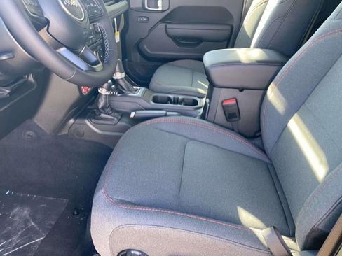 New 2026 Jeep Wrangler Rubicon w/ Steel Bumper Group image 41