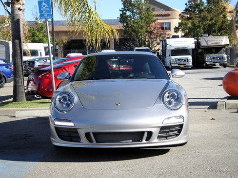 Used 2012 Porsche 911 Carrera GTS image 2