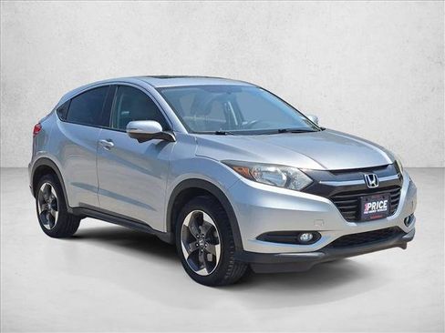 Used 2018 Honda HR-V EX image 3