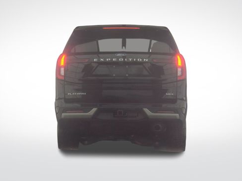 Certified 2025 Ford Expedition Max Platinum image 6