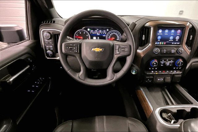 Used 2022 Chevrolet Silverado 3500 High Country AWD/4WD image 6