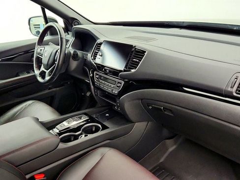 Used 2024 Honda Ridgeline Black Edition image 24