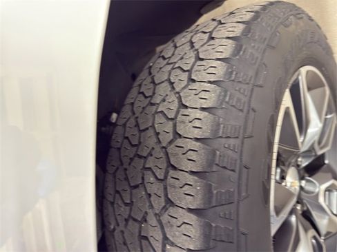 Used 2022 Chevrolet Silverado 1500 LT image 28