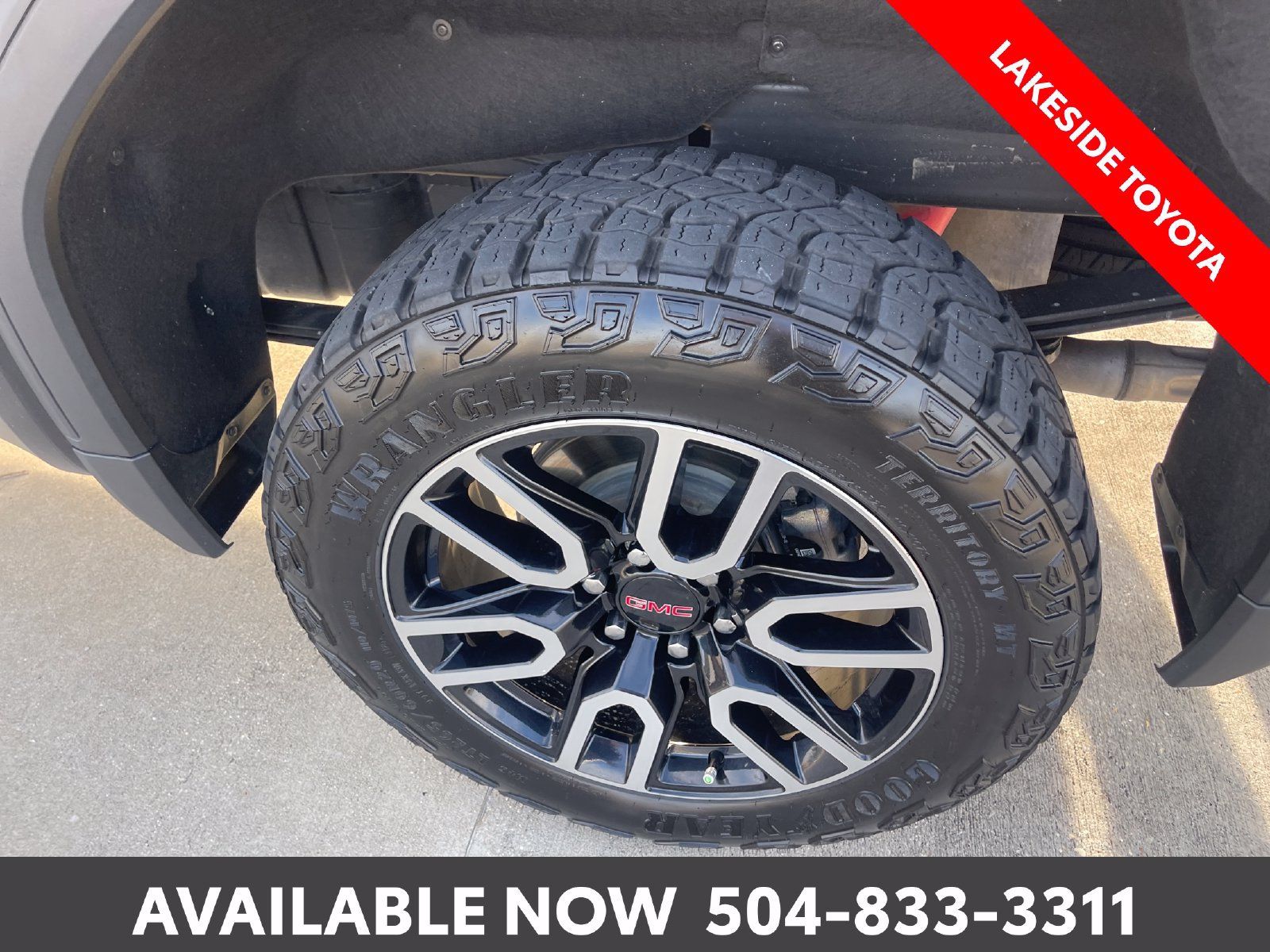 Used 2026 GMC Sierra 1500 AT4 w/ Technology Package AWD/4WD image 12