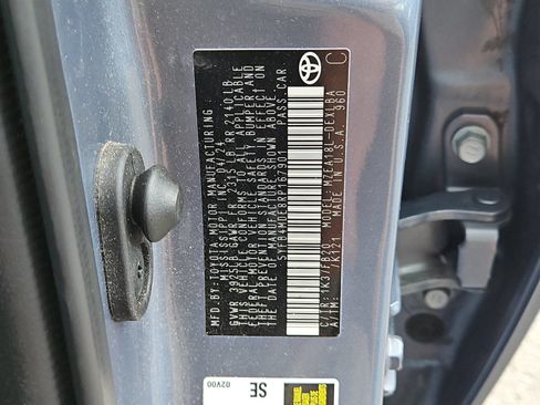 Certified 2024 Toyota Corolla LE FWD image 25