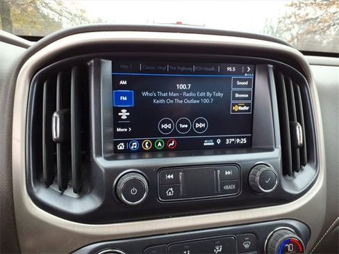 Used 2022 GMC Canyon Denali image 12