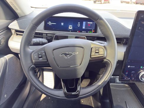Used 2025 Ford Mustang Mach-E Premium RWD image 13