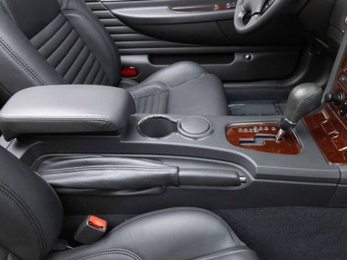 Used 2002 Ford Thunderbird Deluxe image 34