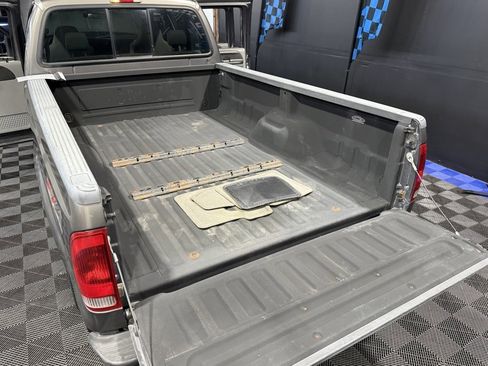 Used 2005 Ford F250 XLT image 23