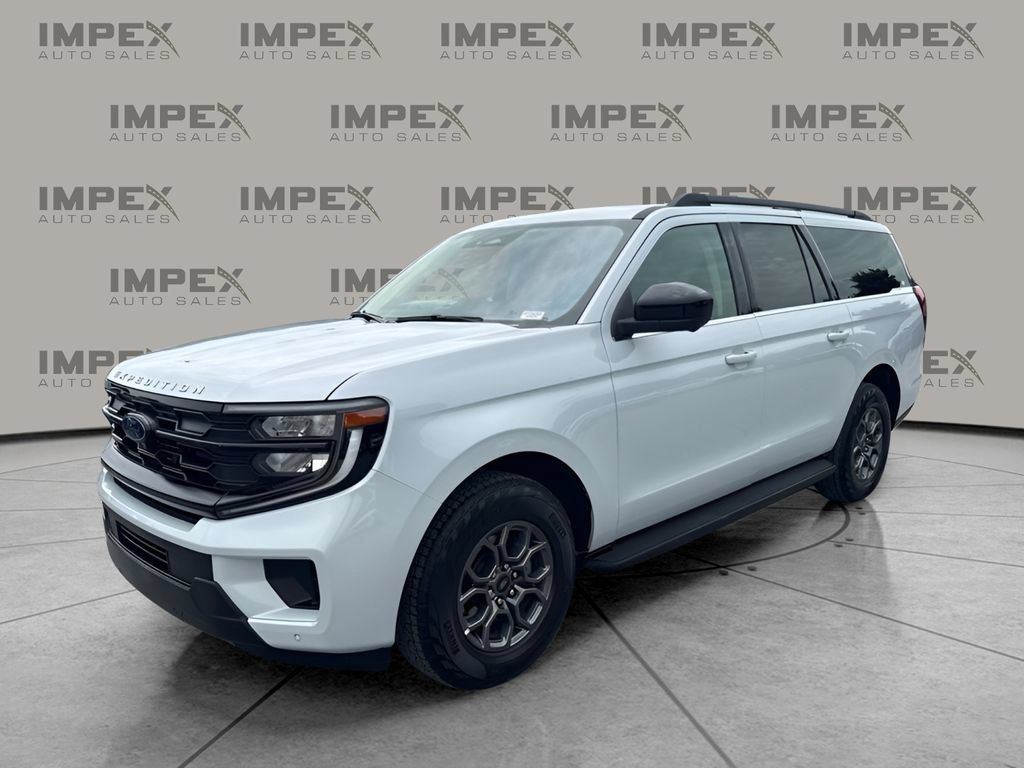 Used 2025 Ford Expedition Max Active RWD image 1