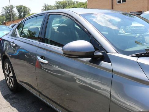Used 2022 Nissan Altima 2.5 SL AWD/4WD image 3