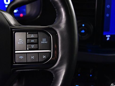 Used 2025 Ford F450 Platinum w/ FX4 Off-Road Package image 22