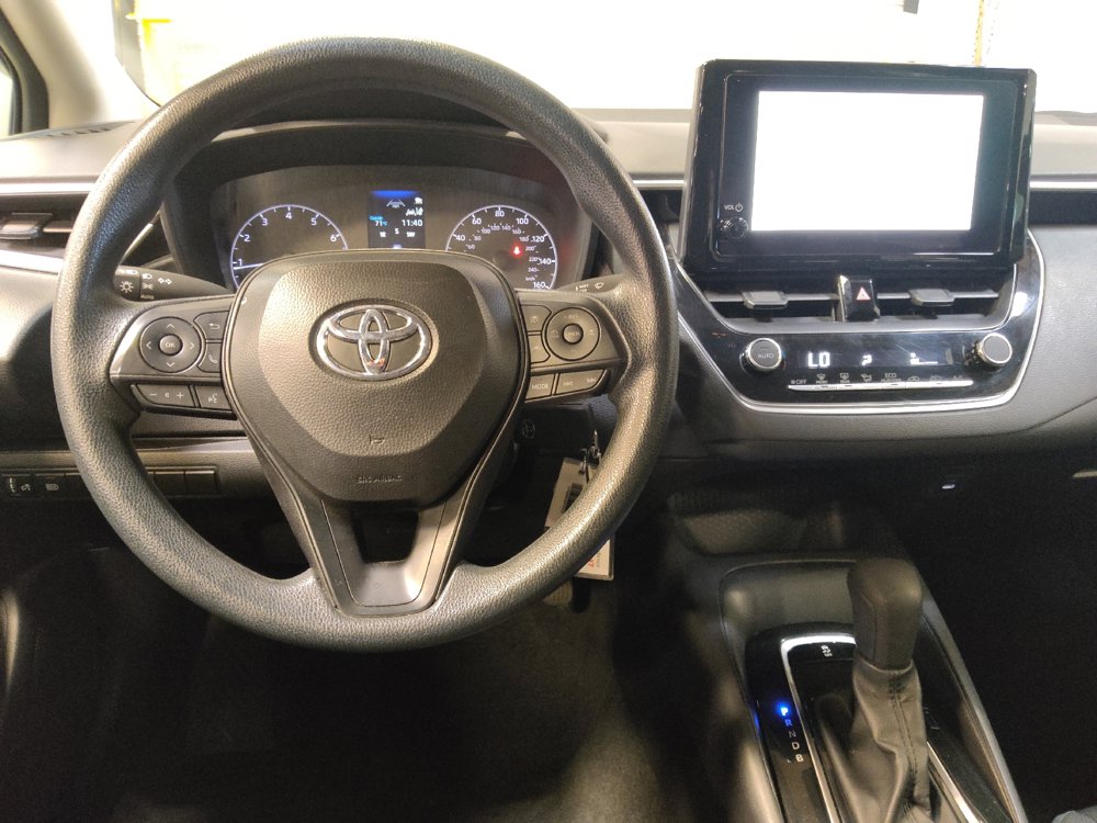 Used 2025 Toyota Corolla LE FWD image 22