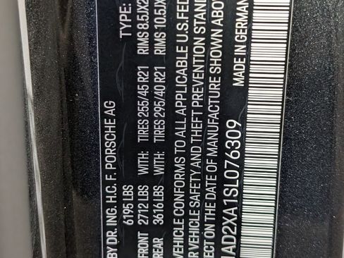 Used 2025 Porsche Macan Electric image 24