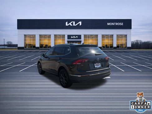 Used 2022 Volkswagen Tiguan SE AWD/4WD image 8