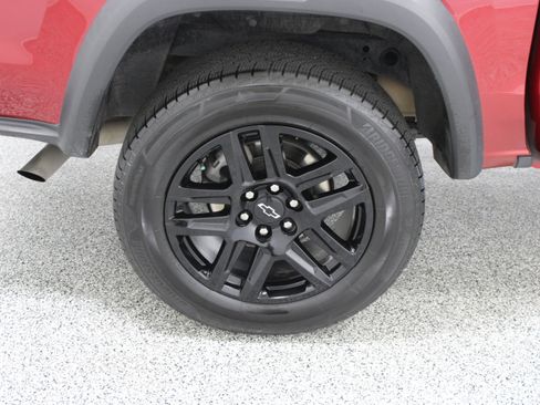 Used 2023 Chevrolet Colorado Trail Boss w/ Advanced Trailering Package AWD/4WD image 6