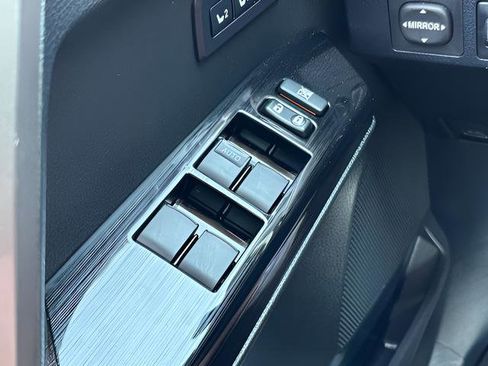 Used 2018 Toyota RAV4 Limited w/ Carpet Mat Package AWD/4WD image 21