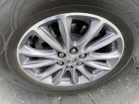 Used 2024 Buick Enclave Essence w/ Sound and Sites Package FWD image 12