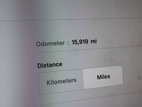 Used 2024 Tesla Model 3 Performance image 2