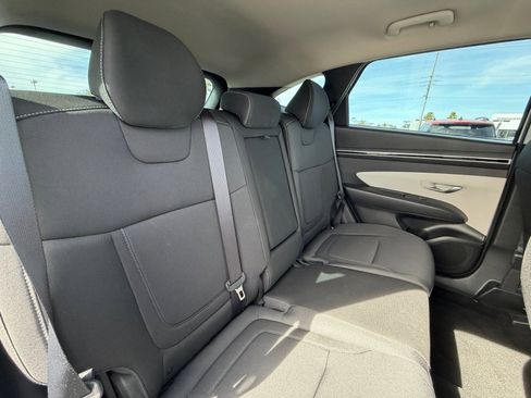 Certified 2023 Hyundai Tucson SE image 18