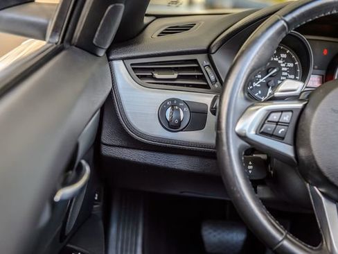 Used 2009 BMW Z4 sDrive35i image 27