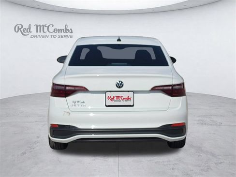 Used 2023 Volkswagen Jetta Sport FWD image 5