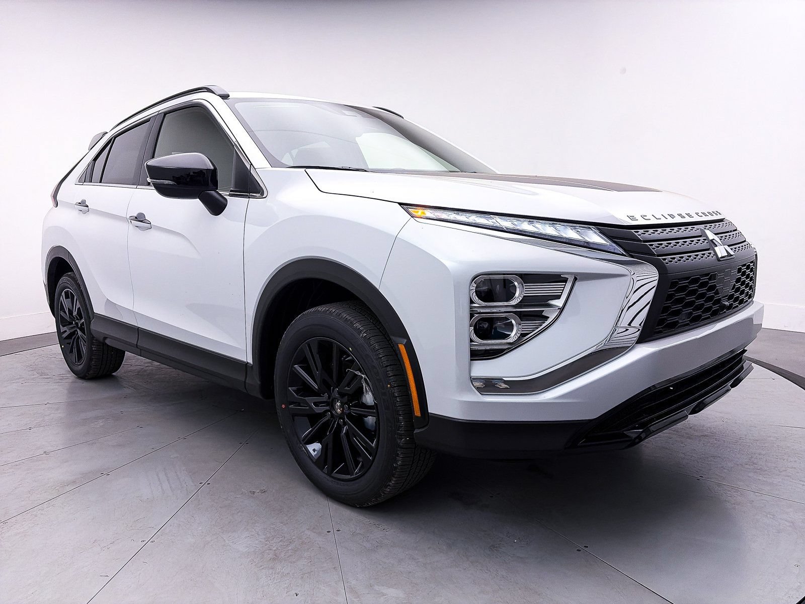 Used 2026 Mitsubishi Eclipse Cross AWD image 1