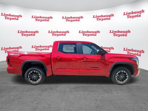 Used 2025 Toyota Tundra SR5 w/ TRD Off-Road Package AWD/4WD image 22