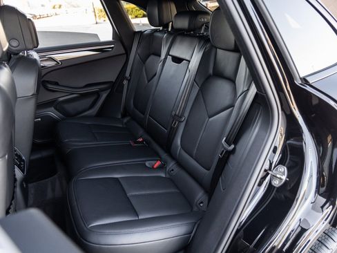New 2026 Porsche Macan image 35