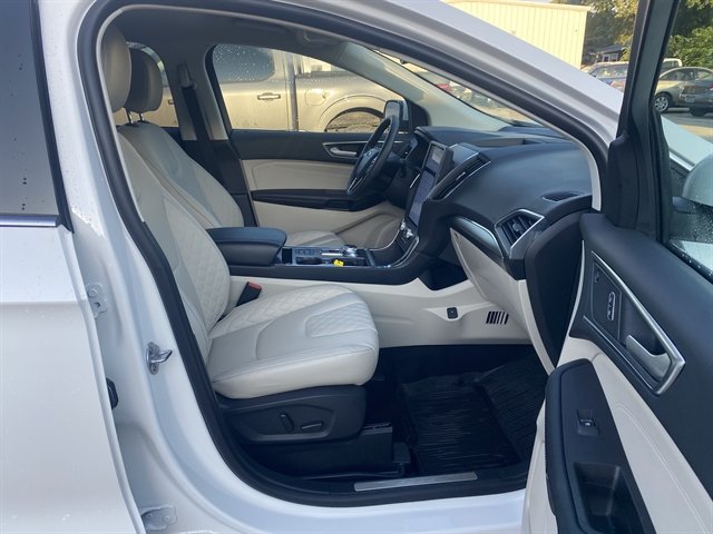 Used 2024 Ford Edge Titanium AWD/4WD image 10