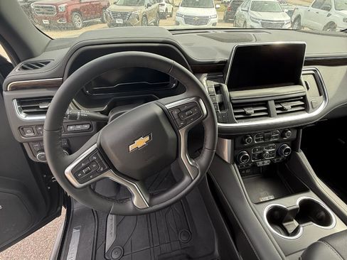 Used 2024 Chevrolet Suburban Premier w/ Premium Package 2 image 13