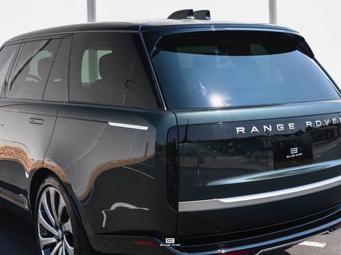 Used 2025 Land Rover Range Rover Long Wheelbase Autobiography AWD/4WD image 20