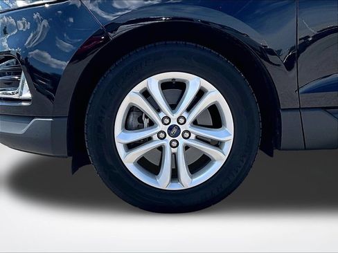 Used 2019 Ford Edge SEL w/ Equipment Group 201A AWD/4WD image 10