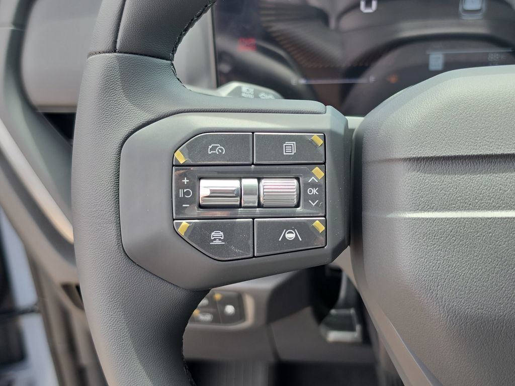 New 2027 Kia Seltos X-Line S w/ X-Line S Premium Package AWD/4WD image 31
