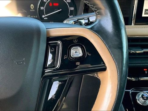 Used 2020 Lincoln Corsair Reserve w/ Equipment Group 201A image 12