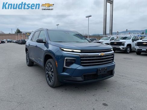 New 2026 Chevrolet Traverse LT w/ Sun and Wheel Package image 1