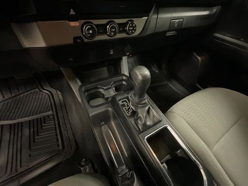 Used 2019 Toyota Tacoma SR image 16