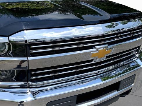 Used 2015 Chevrolet Silverado 3500 LTZ AWD/4WD image 29