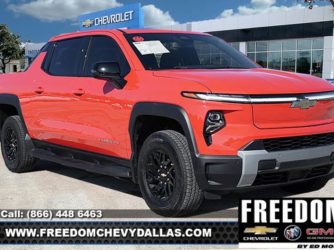 New 2025 Chevrolet Silverado EV LT image 1
