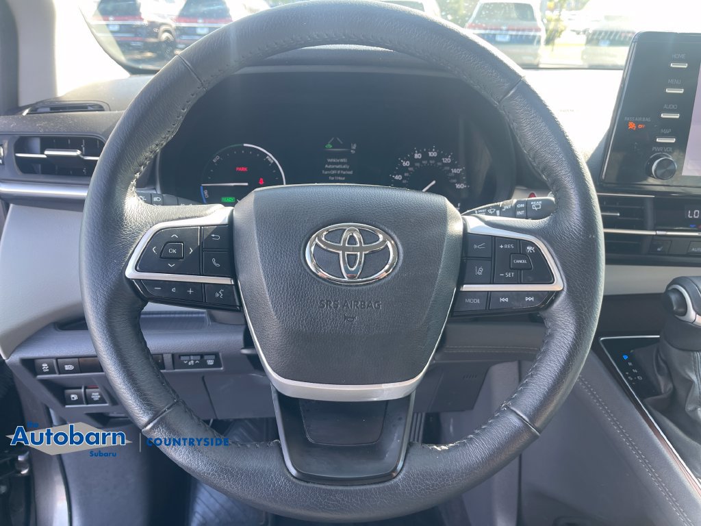 Used 2024 Toyota Sienna XLE AWD/4WD image 12