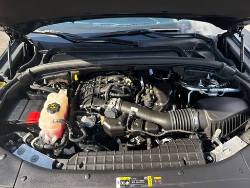 Used 2023 Jeep Grand Cherokee L Limited w/ Luxury Tech Group II image 13