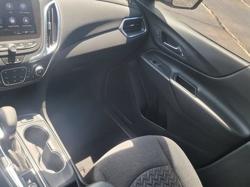 Used 2022 Chevrolet Equinox LT FWD image 23