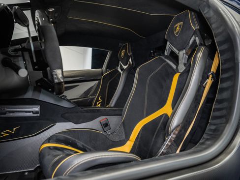 Used 2016 Lamborghini Aventador LP 750-4 Superveloce AWD/4WD image 27