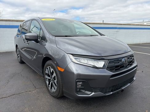 Certified 2025 Honda Odyssey EX-L image 7