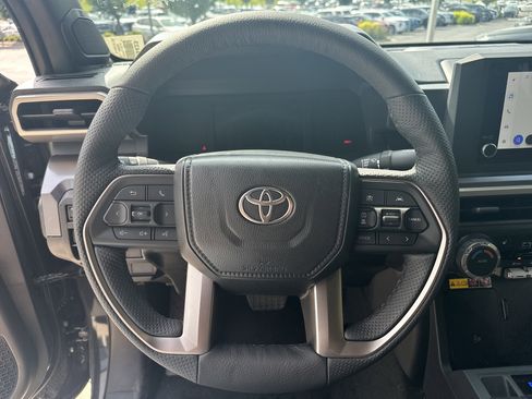 Used 2026 Toyota Tacoma SR5 AWD/4WD image 16
